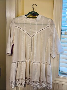 Women's LEITH White Lace-Trim Peplum Top